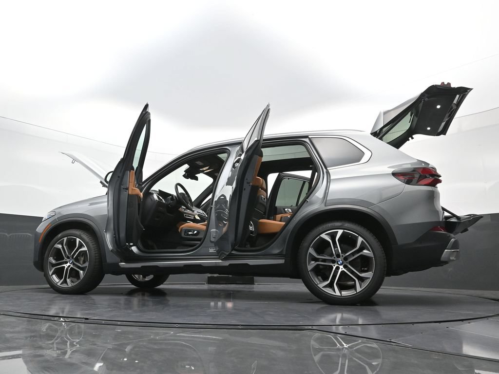 New 2026 BMW X5 xDrive40i AWD/4WD image 42