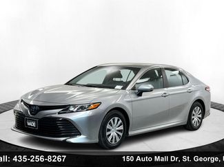 Used 2018 Toyota Camry LE image 1