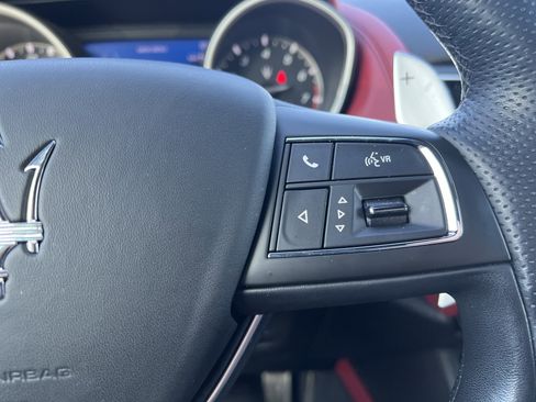 Used 2020 Maserati Levante S GranSport image 20