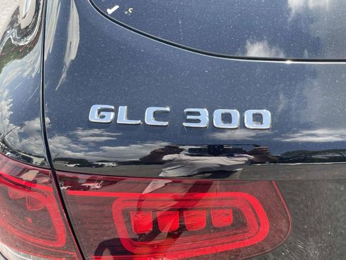 Used 2021 Mercedes-Benz GLC 300 4MATIC image 8