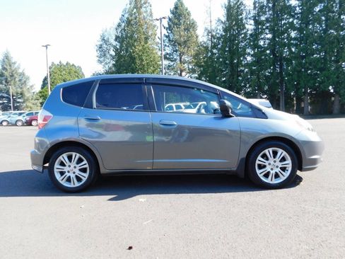 Used 2011 Honda Fit image 18