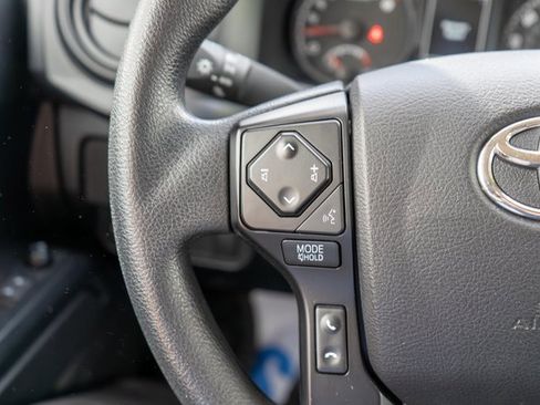 Used 2022 Toyota Tacoma SR image 22