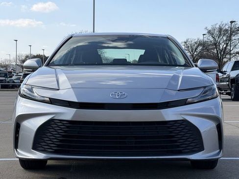 Certified 2025 Toyota Camry LE image 8