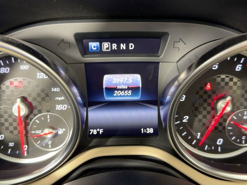 Used 2020 Mercedes-Benz SLC 300 image 16