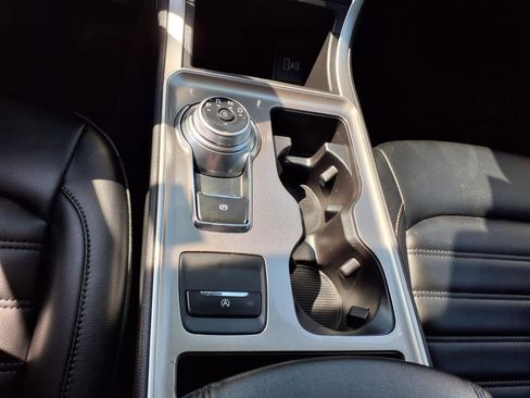 Used 2023 Ford Edge SEL image 17