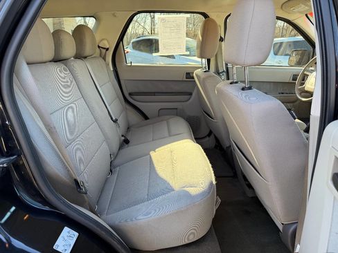 Used 2011 Ford Escape XLT image 11