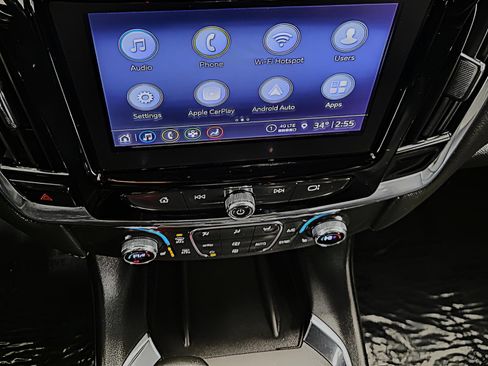 Used 2023 Chevrolet Traverse LT w/ Rear Camera Mirror Package image 7