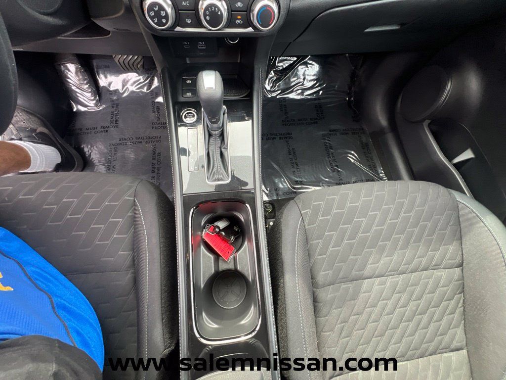 Used 2023 Nissan Kicks SV FWD image 10