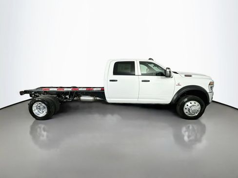 New 2026 RAM 5500 Tradesman w/ Chrome Appearance Group AWD/4WD image 8