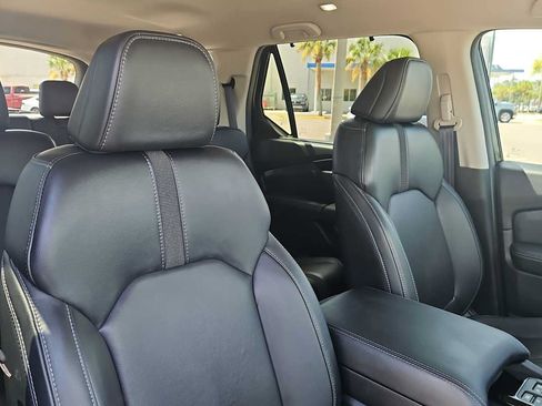 Used 2024 Honda Pilot EX-L image 27