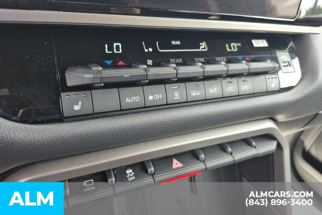 Used 2025 Toyota Sequoia SR5 AWD/4WD image 27