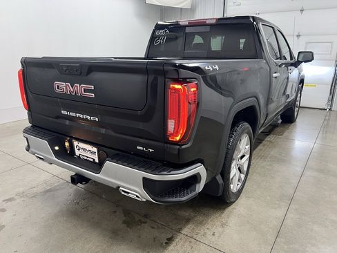 New 2026 GMC Sierra 1500 SLT w/ SLT Convenience Package image 3