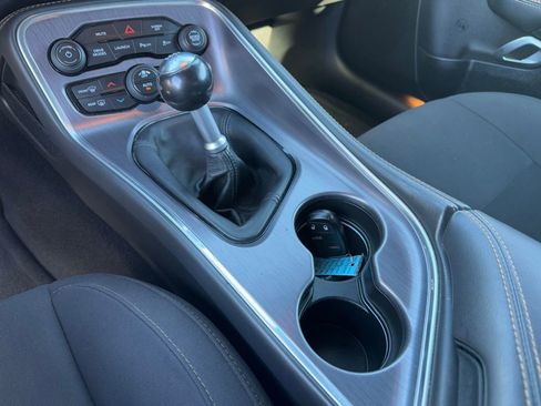 Used 2019 Dodge Challenger R/T Scat Pack w/ Stars & Stripes Edition image 29