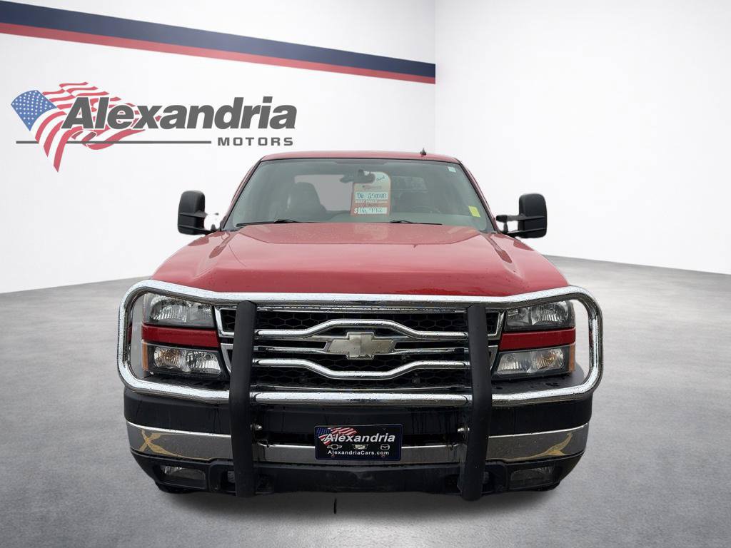 Used 2006 Chevrolet Silverado 2500 W/T AWD/4WD image 2