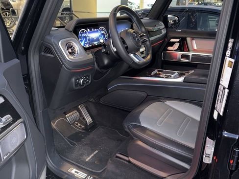 Used 2025 Mercedes-Benz G 580 w/ EQ Technology image 4