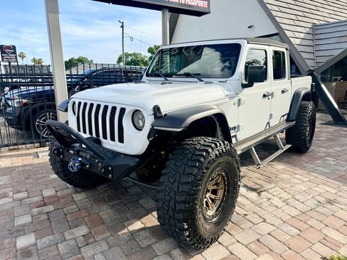 Used 2020 Jeep Gladiator Sport w/ Quick Order Package 24S AWD/4WD image 5