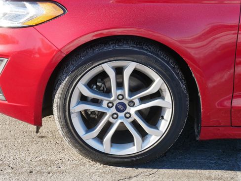 Used 2020 Ford Fusion SE w/ Equipment Group 151A image 7