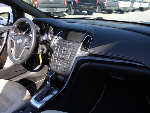Used 2017 Buick Cascada Premium image 17