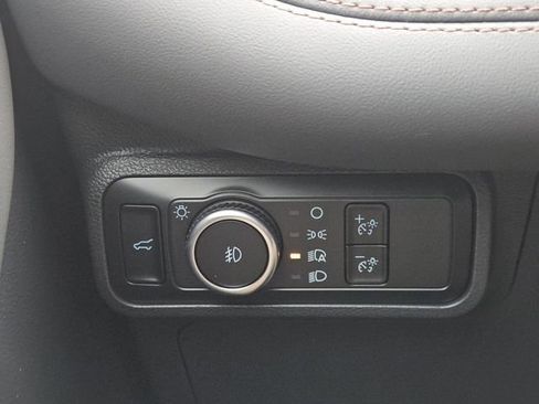 New 2026 Ford Explorer Active w/ Active Comfort Package image 18