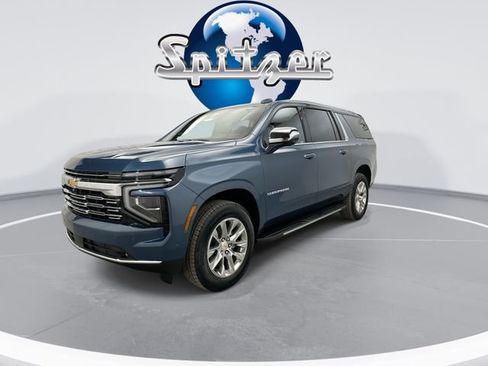 New 2026 Chevrolet Suburban Premier image 4