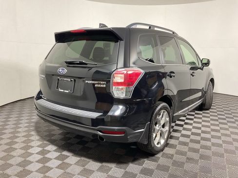 Used 2017 Subaru Forester 2.5i Touring AWD/4WD image 19