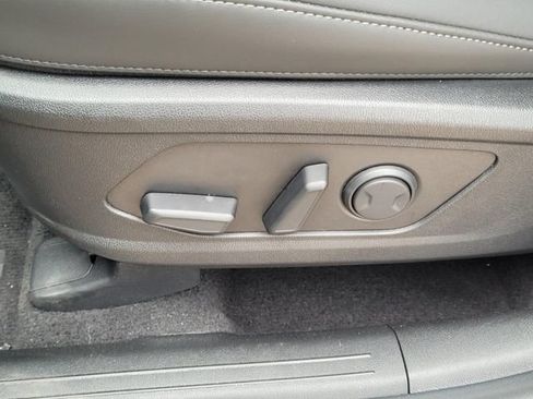 New 2026 Kia Sorento S w/ S Panoramic Sunroof Package FWD image 10