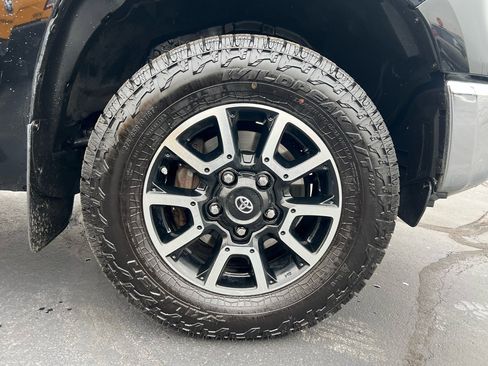 Used 2016 Toyota Tundra SR5 image 15