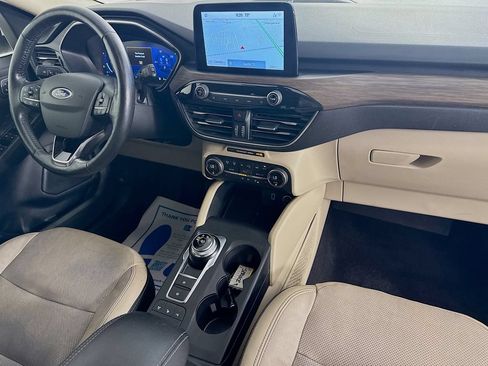 Used 2020 Ford Escape Titanium w/ Titanium Premium Package 2.0 FWD image 36