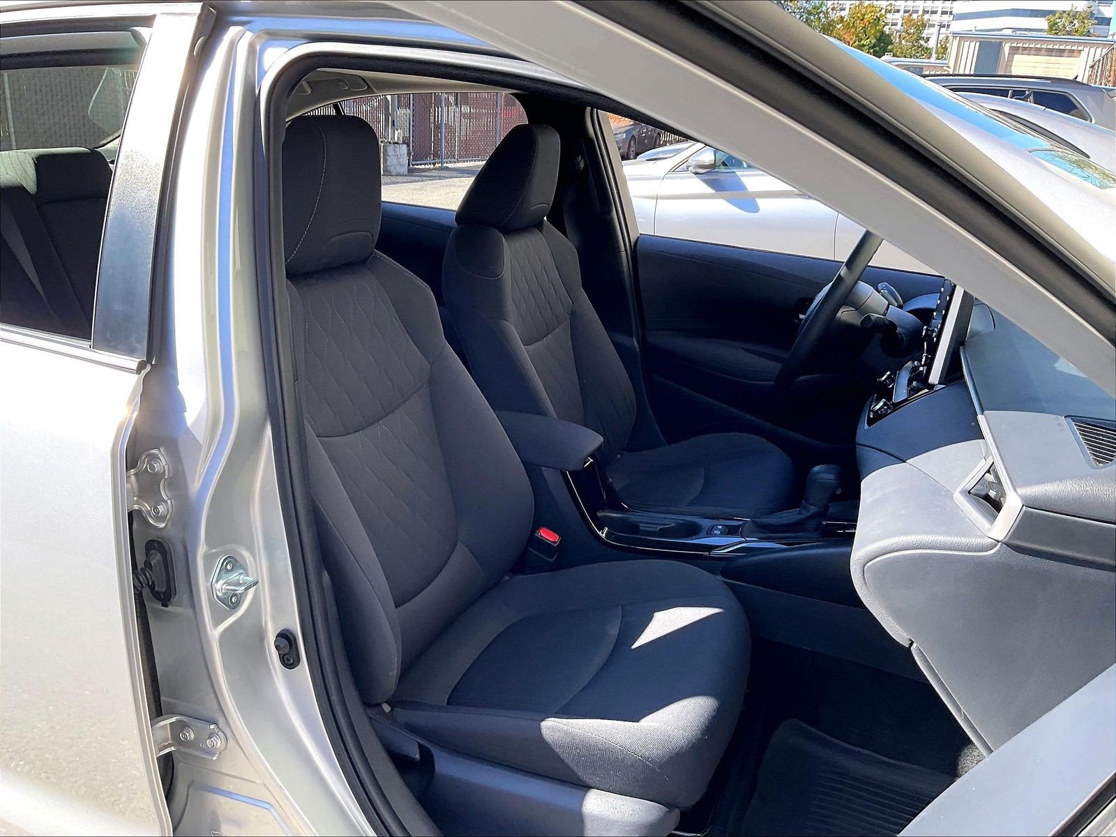 Used 2020 Toyota Corolla LE w/ LE Premium Package FWD image 6