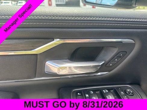 Used 2024 RAM 1500 Laramie AWD/4WD image 12
