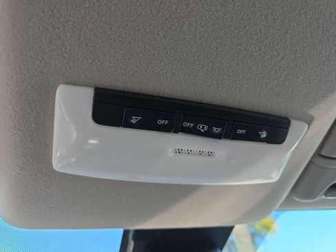 New 2025 Nissan Versa S w/ Trunk Package image 30