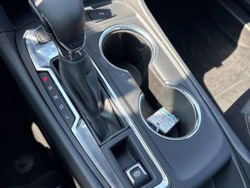 Used 2023 Chevrolet Equinox LT w/ LPO, Floor Liner Package image 27