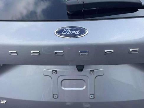 Used 2023 Ford Escape Active w/ Cold Weather Package FWD image 11