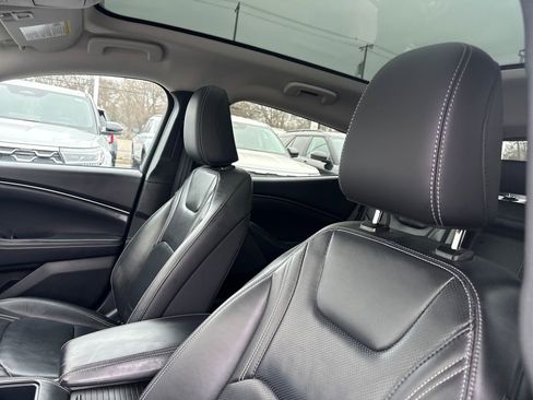 Used 2025 Ford Mustang Mach-E Premium image 24