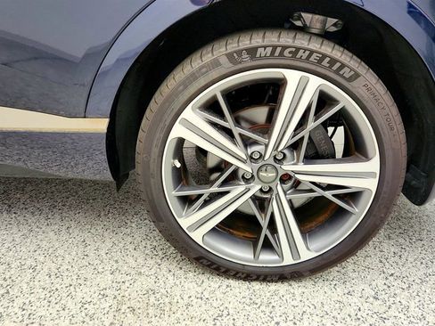 Used 2025 Genesis GV80 3.5T e-SC AWD/4WD image 9