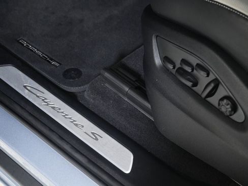 Certified 2025 Porsche Cayenne S image 24