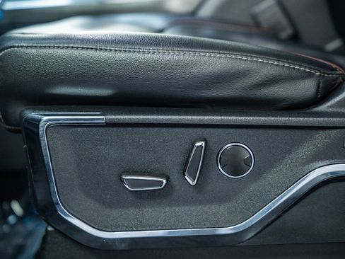 Certified 2023 Ford F150 Lariat w/ Equipment Group 502A High image 46