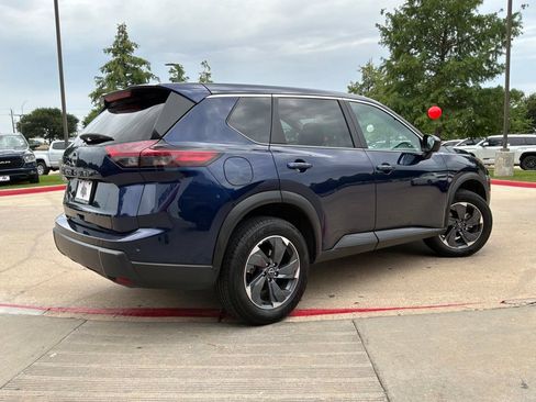 Used 2025 Nissan Rogue SV FWD image 6