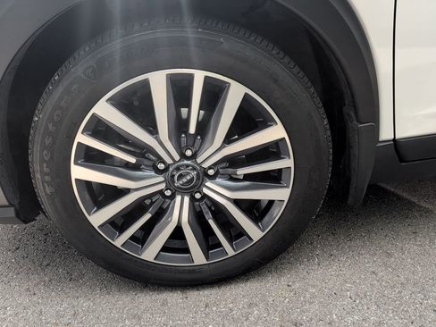 Used 2024 Nissan Kicks SV image 36