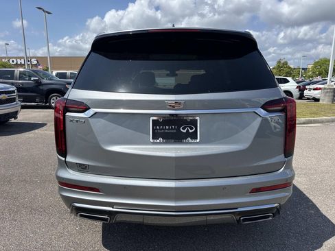 Used 2024 Cadillac XT6 Premium Luxury FWD image 6