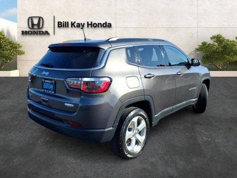 Used 2019 Jeep Compass Latitude AWD/4WD image 3