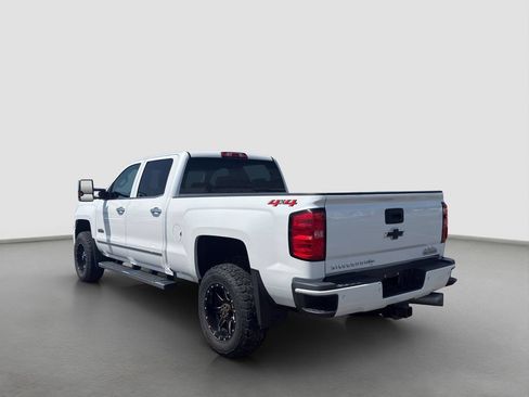 Used 2019 Chevrolet Silverado 3500 High Country w/ Duramax Plus Package AWD/4WD image 4