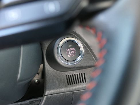 Used 2025 Subaru Crosstrek 2.5i Limited w/ Crosstrek Mirror Package image 16