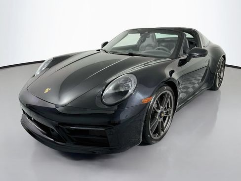 Certified 2022 Porsche 911 Targa 4 GTS AWD/4WD image 39
