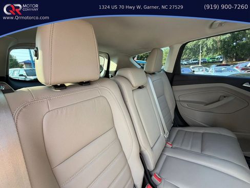Used 2017 Ford Escape Titanium AWD/4WD image 30