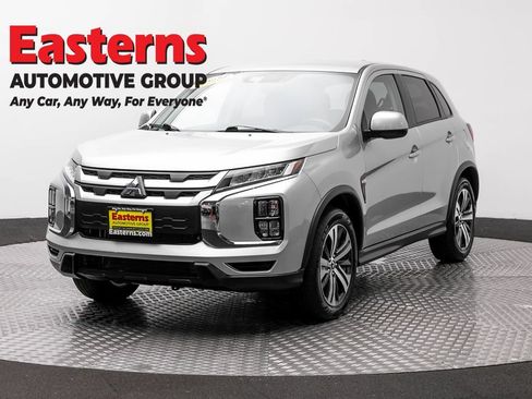 Used 2025 Mitsubishi Outlander Sport SE AWD/4WD image 1