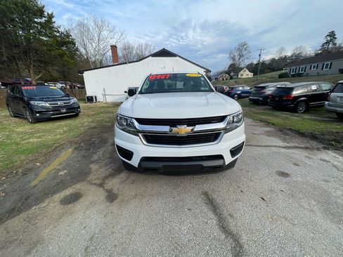 Used 2019 Chevrolet Colorado W/T image 12