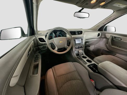 Used 2014 Chevrolet Traverse LS FWD image 18