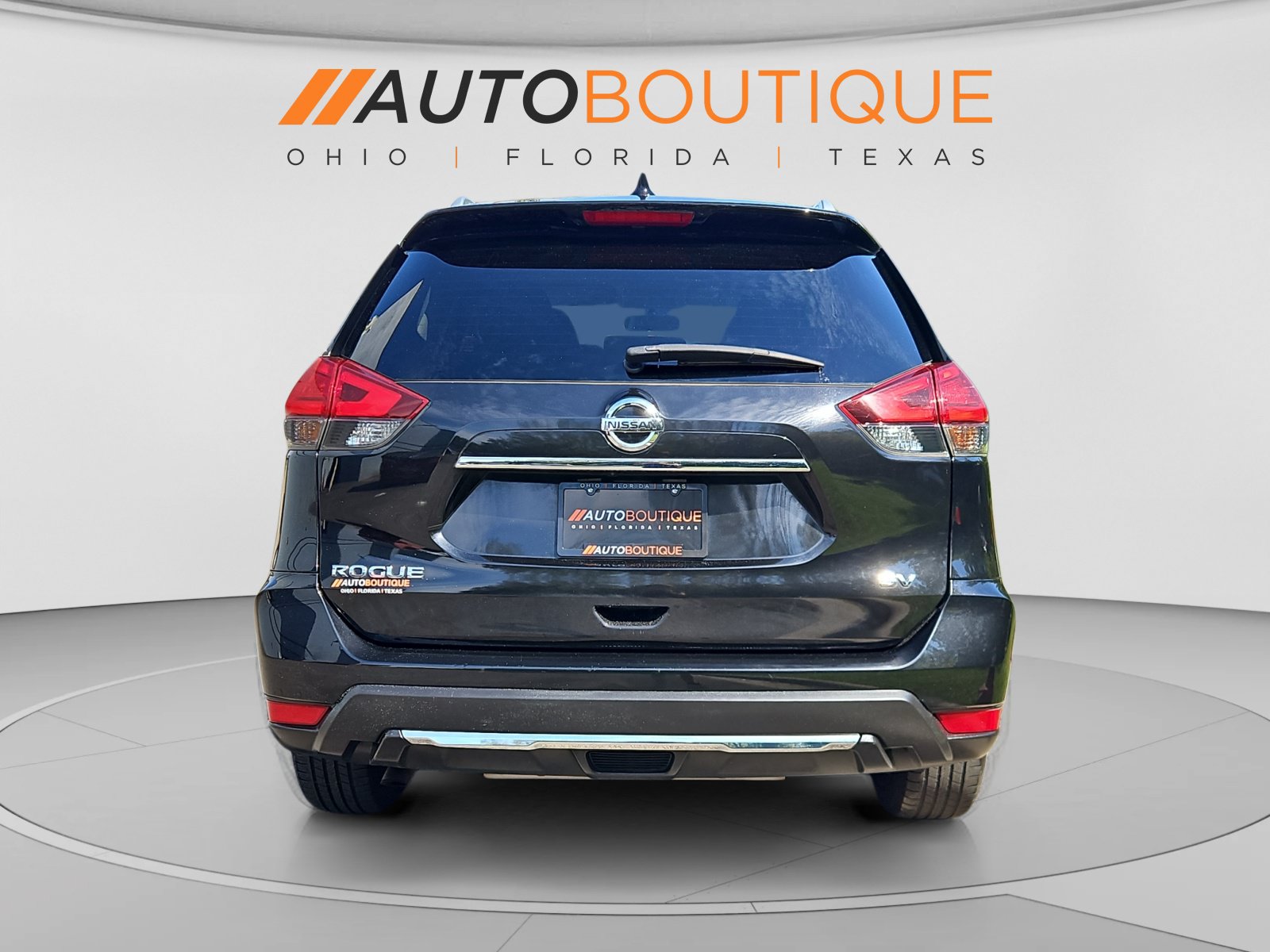 Used 2017 Nissan Rogue SV FWD image 4