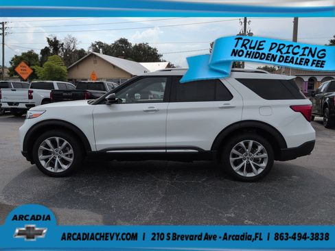 Used 2022 Ford Explorer Platinum w/ Equipment Group 601A AWD/4WD image 7